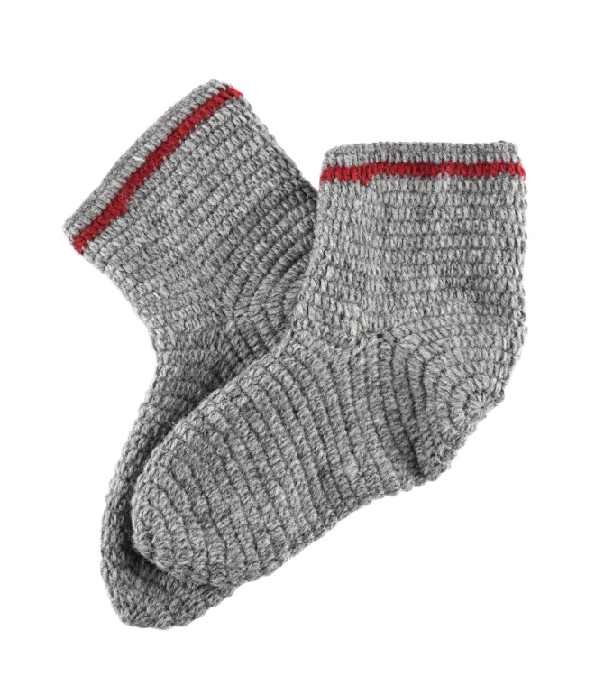 Wollsocken, gehäkelt, grau-weinrot