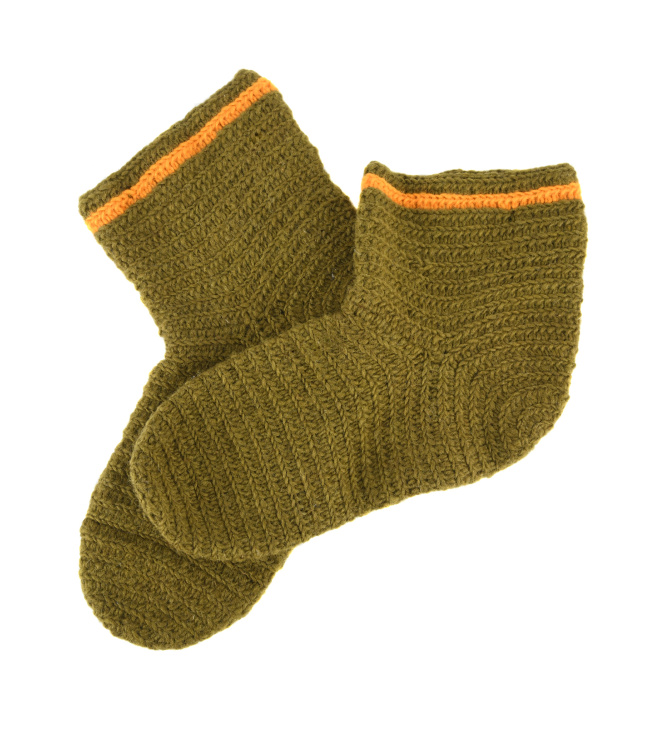 Wollsocken, gehäkelt, grün-gelb