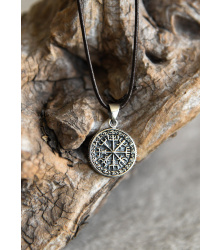 Kettenanhänger aus Silber - Vegvísir